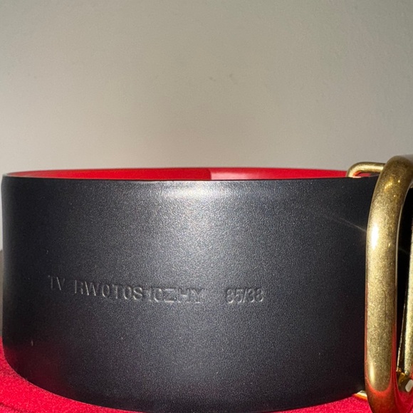 Valentino Black and Gold Designer Belt - Picture 2 of 3